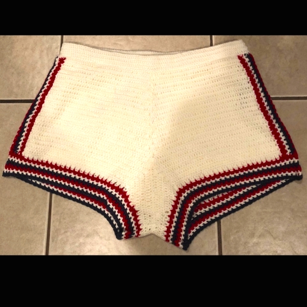 CROCHET MINISHORTS